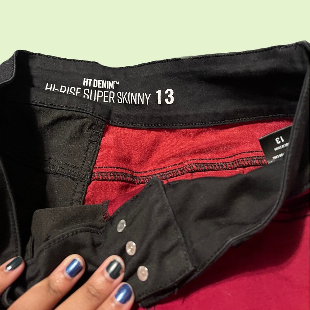 Split Color Jeans - Picture 3 of 3